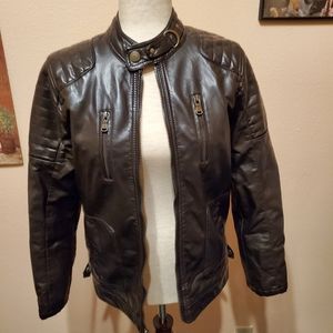 Urban Republic decent shape 👌